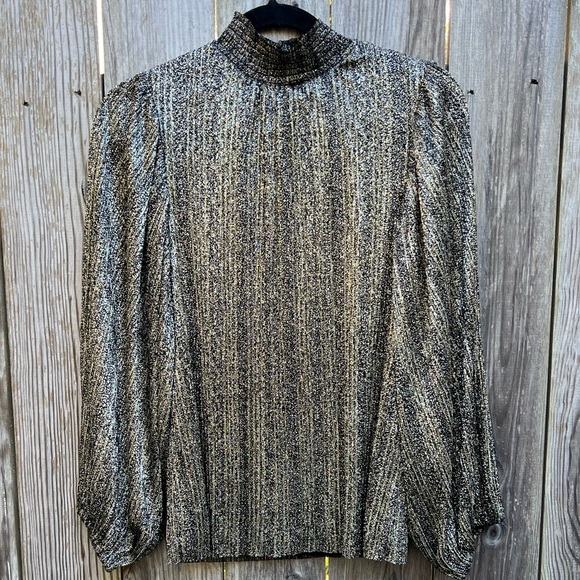 VINCE CAMUTO Gold Smocked Neck Metallic Top Women’s Medium NWT NEW - Picture 5 of 14